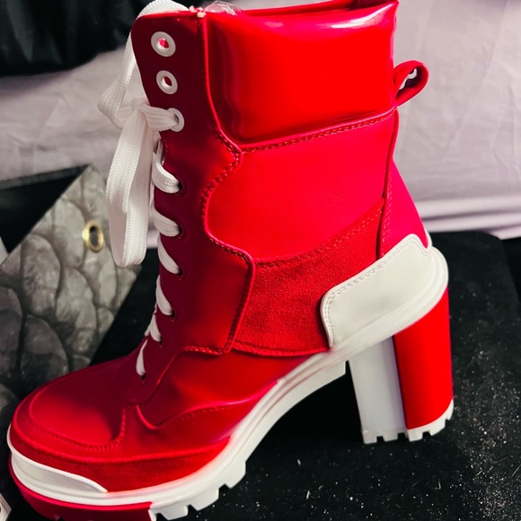 AZALEA WANG Captain - Red - Picture 2 of 6